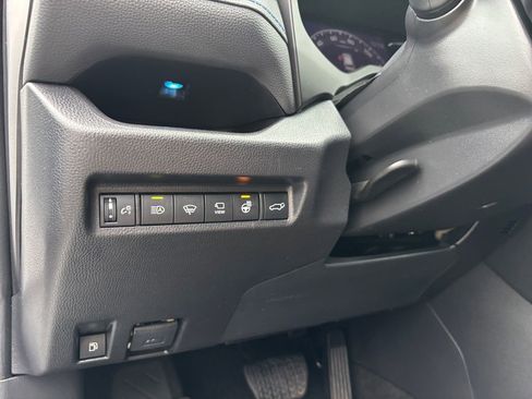 Used 2022 Toyota RAV4 XSE image 22