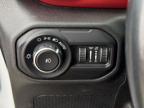 Used 2018 Jeep Wrangler Rubicon image 18