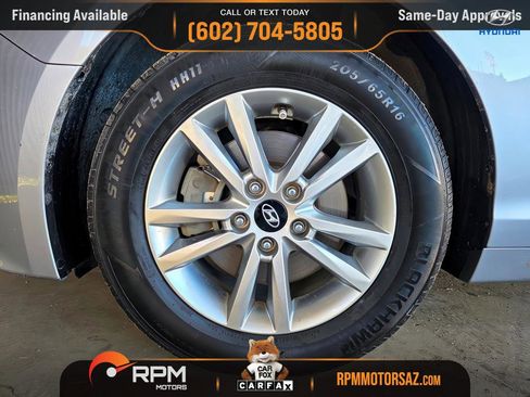 Used 2017 Hyundai Sonata SE image 27