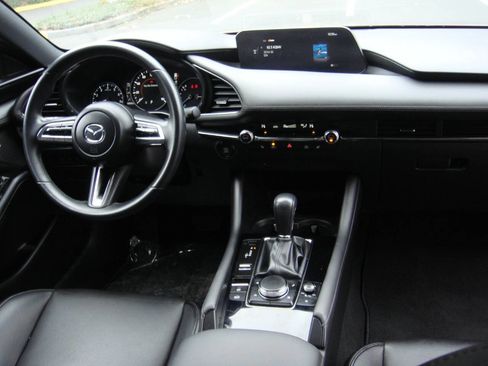 Used 2020 MAZDA MAZDA3 AWD Hatchback w/ Premium Pkg image 17