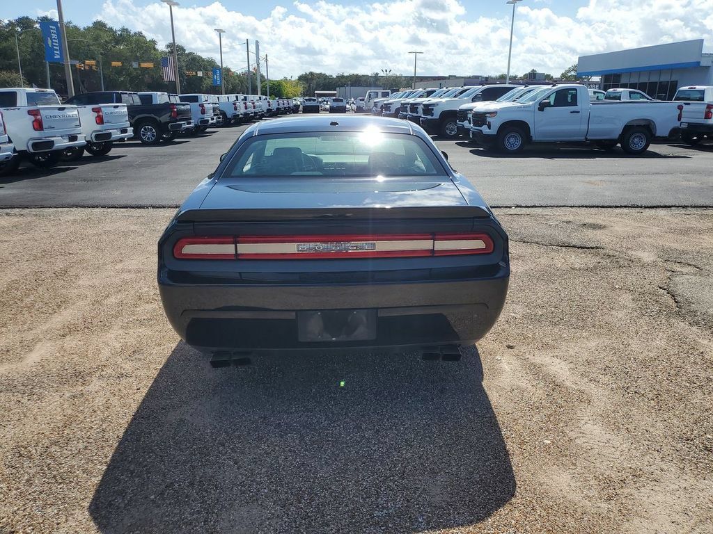 Used 2009 Dodge Challenger R/T RWD image 19