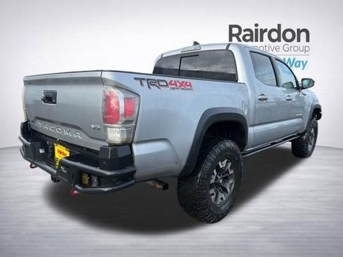 Used 2021 Toyota Tacoma TRD Off-Road AWD/4WD image 7
