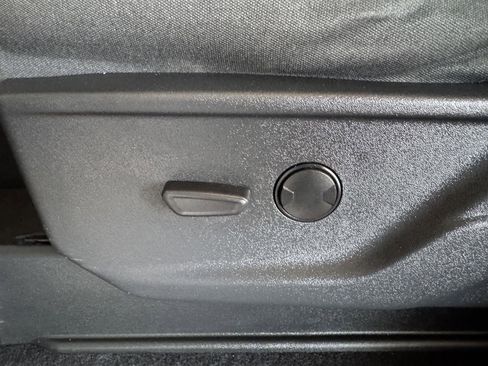 Used 2024 Ford F150 XLT image 26