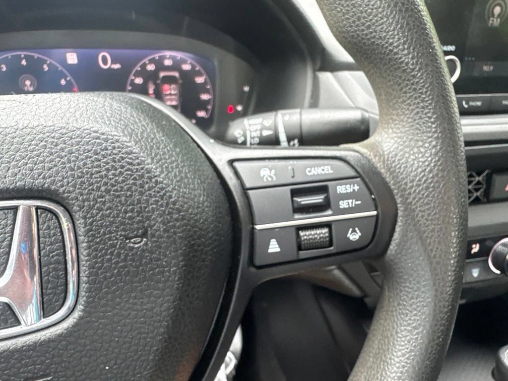 Used 2024 Honda Accord EX image 17