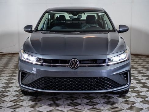 New 2025 Volkswagen Jetta SE image 3