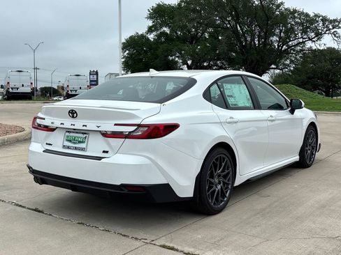 New 2026 Toyota Camry SE w/ Multimedia Upgrade Package FWD image 4
