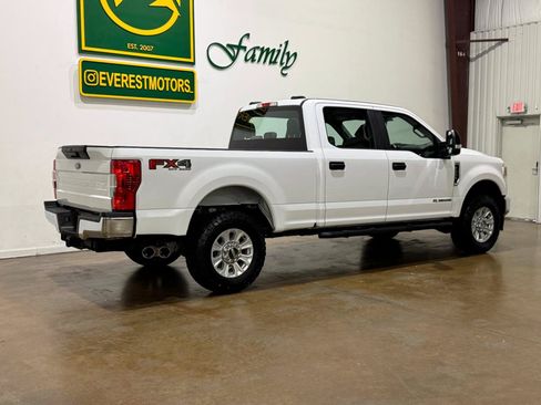 Used 2022 Ford F250 XL w/ STX Appearance Package AWD/4WD image 8