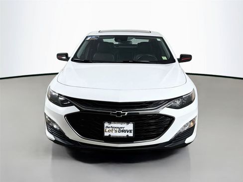 Used 2022 Chevrolet Malibu LT w/ Leather Package FWD image 4