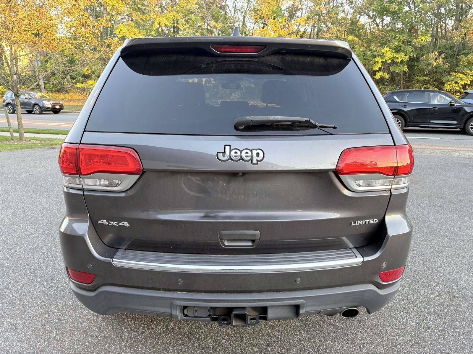 Used 2019 Jeep Grand Cherokee Limited w/ Luxury Group II AWD/4WD image 8