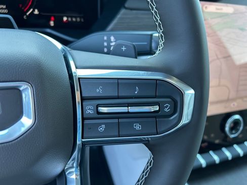 New 2026 GMC Acadia Denali w/ Super Cruise Package image 18