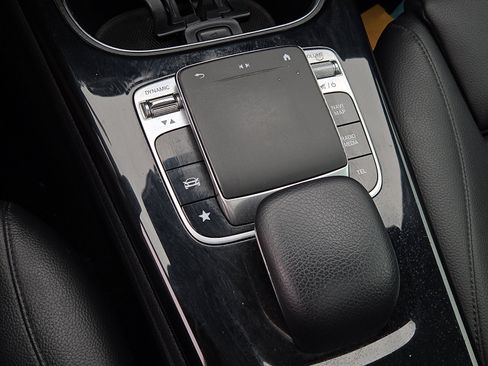 Used 2019 Mercedes-Benz A 220 4MATIC image 25