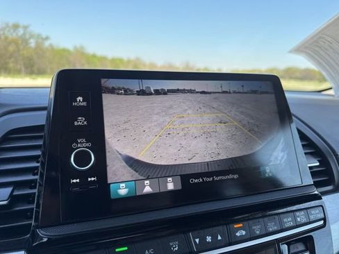 Used 2025 Honda Odyssey EX-L image 14