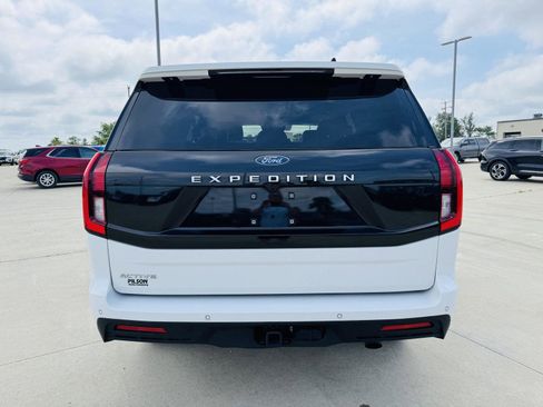 Used 2025 Ford Expedition Active AWD/4WD image 39