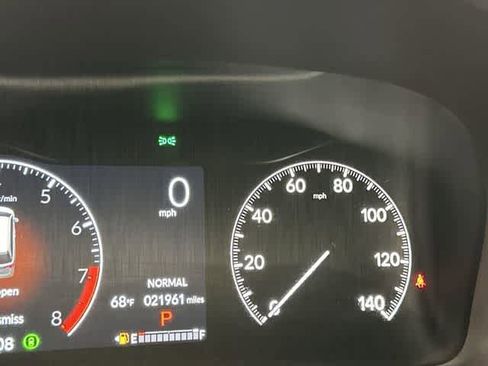 Certified 2025 Honda Odyssey Touring image 17