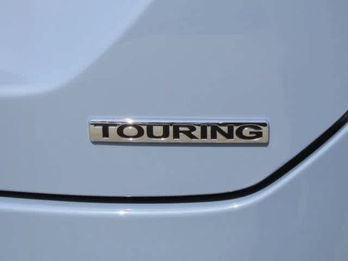 New 2026 Honda Pilot Touring image 8