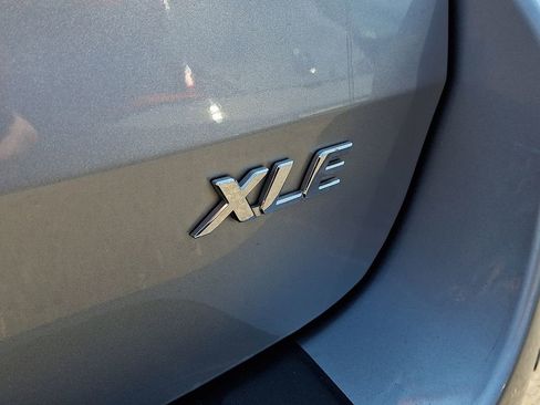 Used 2017 Toyota Sienna FWD image 29