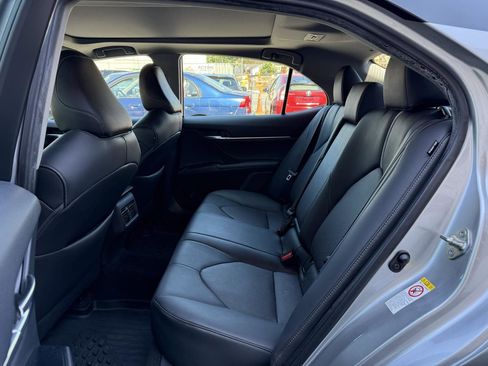 Used 2018 Toyota Camry XSE w/ Driver Assist Package image 11