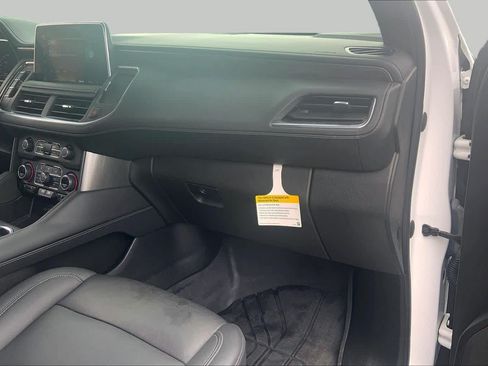 Used 2023 Chevrolet Tahoe Z71 w/ Luxury Package AWD/4WD image 19