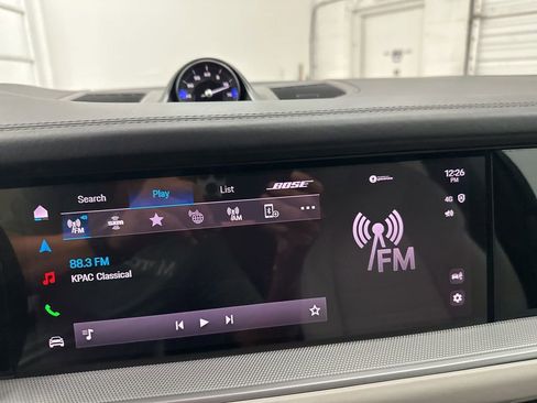 Used 2024 Porsche Cayenne Coupe image 17