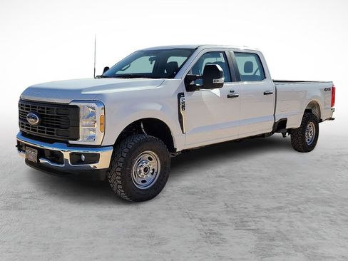 New 2026 Ford F250 XL w/ XL Off-Road Package image 5