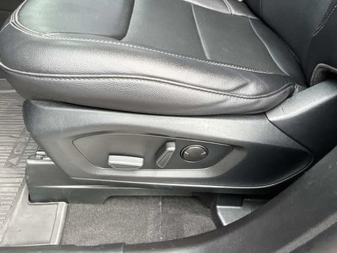 Certified 2023 Ford Explorer Limited w/ Equipment Group 301A RWD image 34