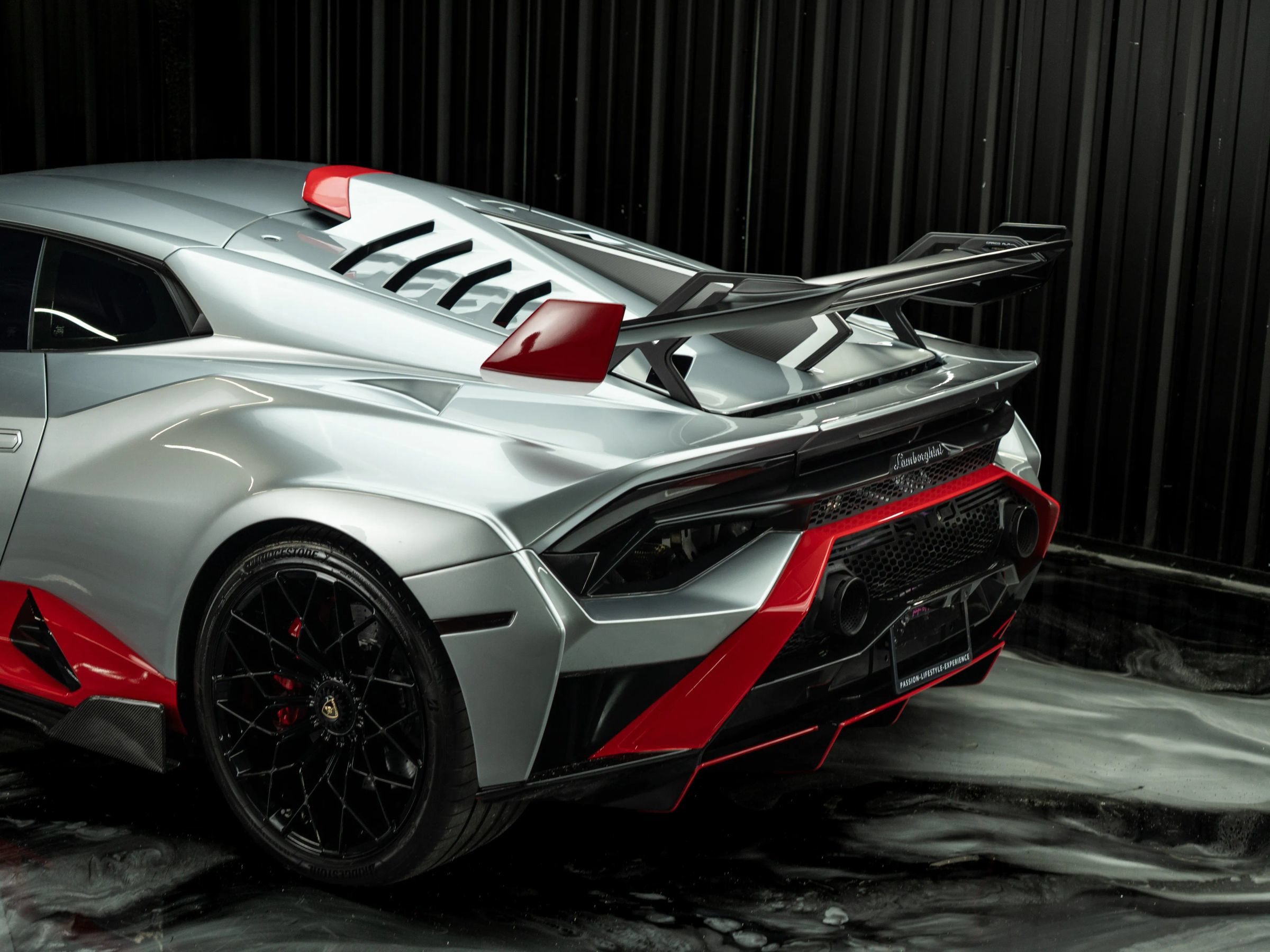 Used 2023 Lamborghini Huracan STO RWD image 27
