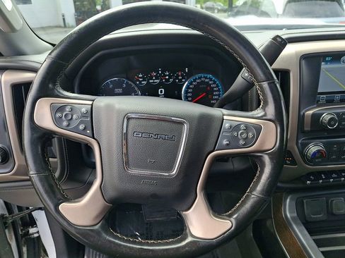 Used 2019 GMC Sierra 2500 Denali w/ Duramax Plus Package AWD/4WD image 22