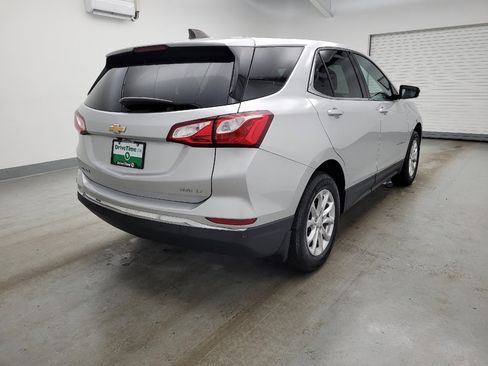 Used 2020 Chevrolet Equinox LT w/ Driver Convenience Package image 9