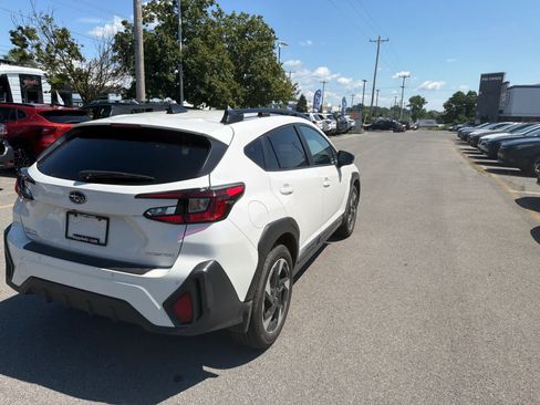 Used 2025 Subaru Crosstrek 2.5i Limited AWD/4WD image 8