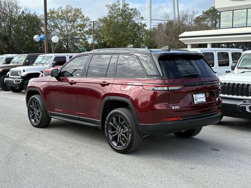 New 2025 Jeep Grand Cherokee Limited AWD/4WD image 7