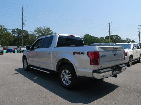 Used 2017 Ford F150 Lariat w/ Equipment Group 501A Mid AWD/4WD image 8