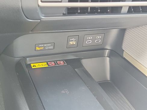 New 2026 Toyota Camry SE FWD image 17
