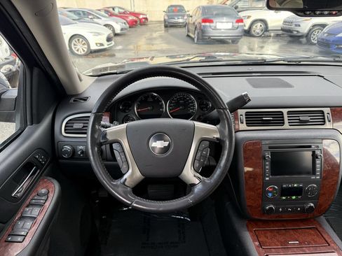 Used 2009 Chevrolet Tahoe LTZ image 17
