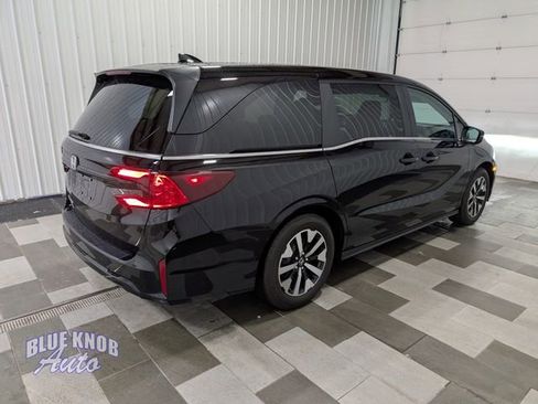 Used 2026 Honda Odyssey EX-L image 4