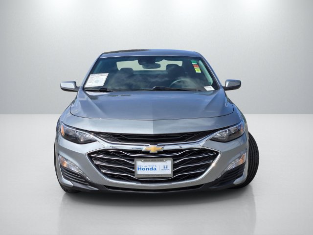 Used 2024 Chevrolet Malibu LT FWD image 2