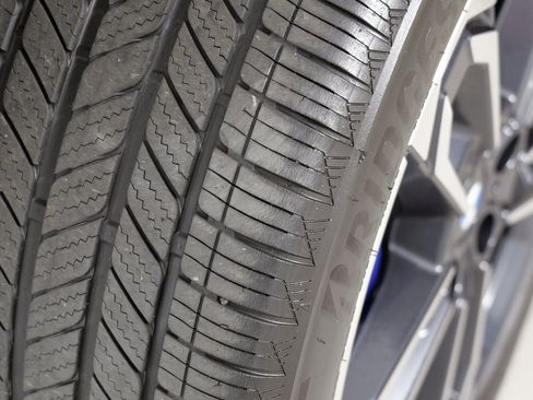 Used 2024 BMW X1 M35i w/ Premium Package image 65