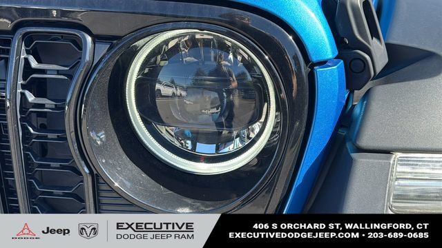 Used 2024 Jeep Wrangler Unlimited AWD/4WD image 7
