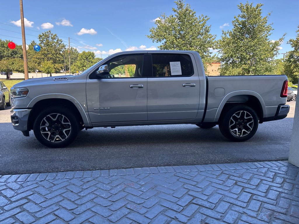 Used 2026 RAM 1500 Laramie AWD/4WD image 4