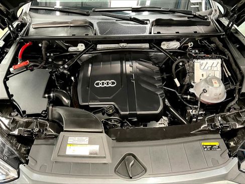 Used 2023 Audi Q5 2.0T Premium Plus w/ Premium Plus Package AWD/4WD image 13