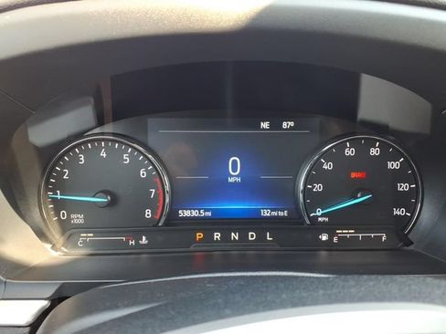 Certified 2022 Ford Explorer XLT w/ Equipment Group 202A AWD/4WD image 19