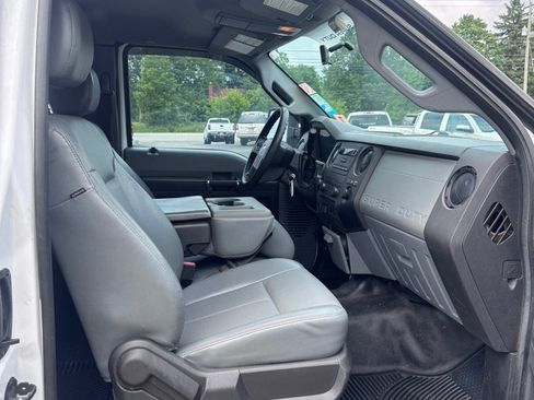 Used 2016 Ford F250 XL w/ Power Equipment Group AWD/4WD image 12