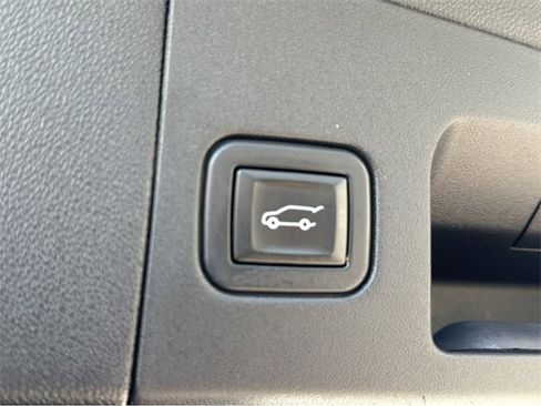 Certified 2023 Cadillac XT5 Premium Luxury w/ Technology Package image 32