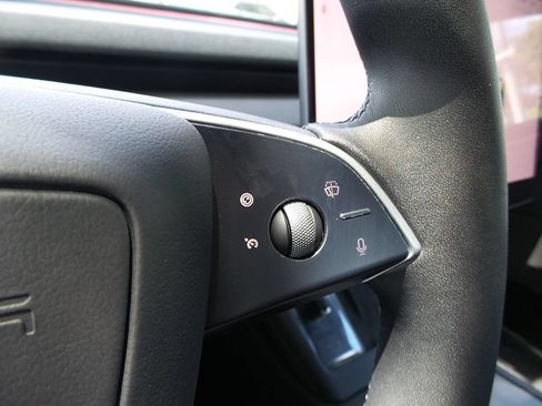 Used 2025 Tesla Model 3 Long Range RWD image 33