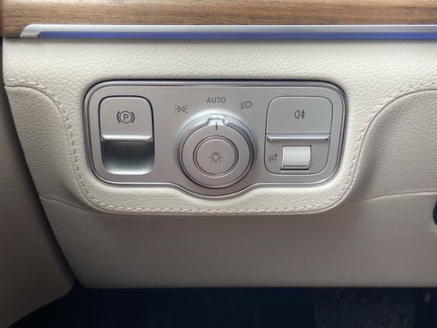 Certified 2025 Mercedes-Benz GLE 350 4MATIC image 23