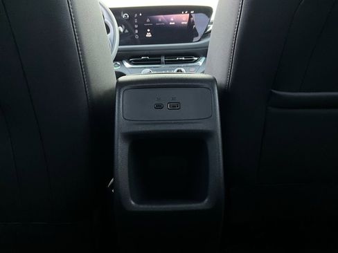 Used 2025 Buick Envista Preferred image 12