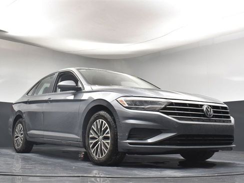 Used 2019 Volkswagen Jetta R-Line image 32