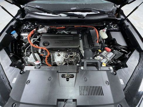 Used 2025 Honda CR-V Sport-L image 18