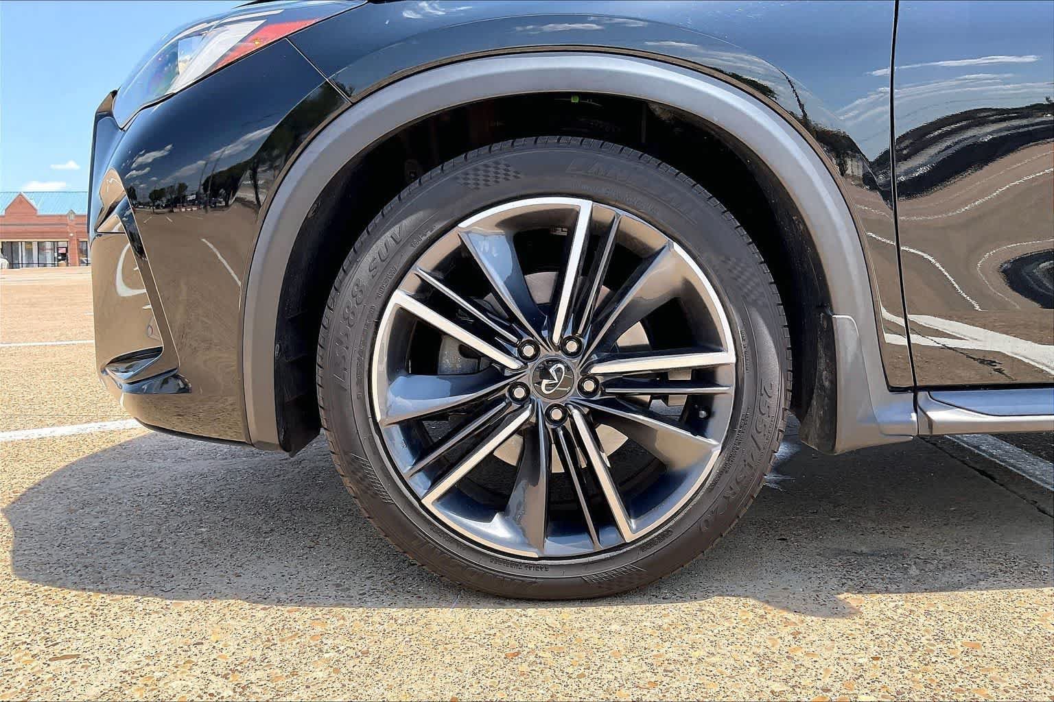 Used 2023 INFINITI QX50 Sport AWD/4WD image 8