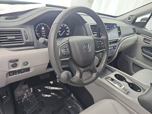 Used 2025 Honda Ridgeline RTL image 15