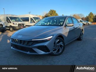 Used 2025 Hyundai Elantra Limited video 1